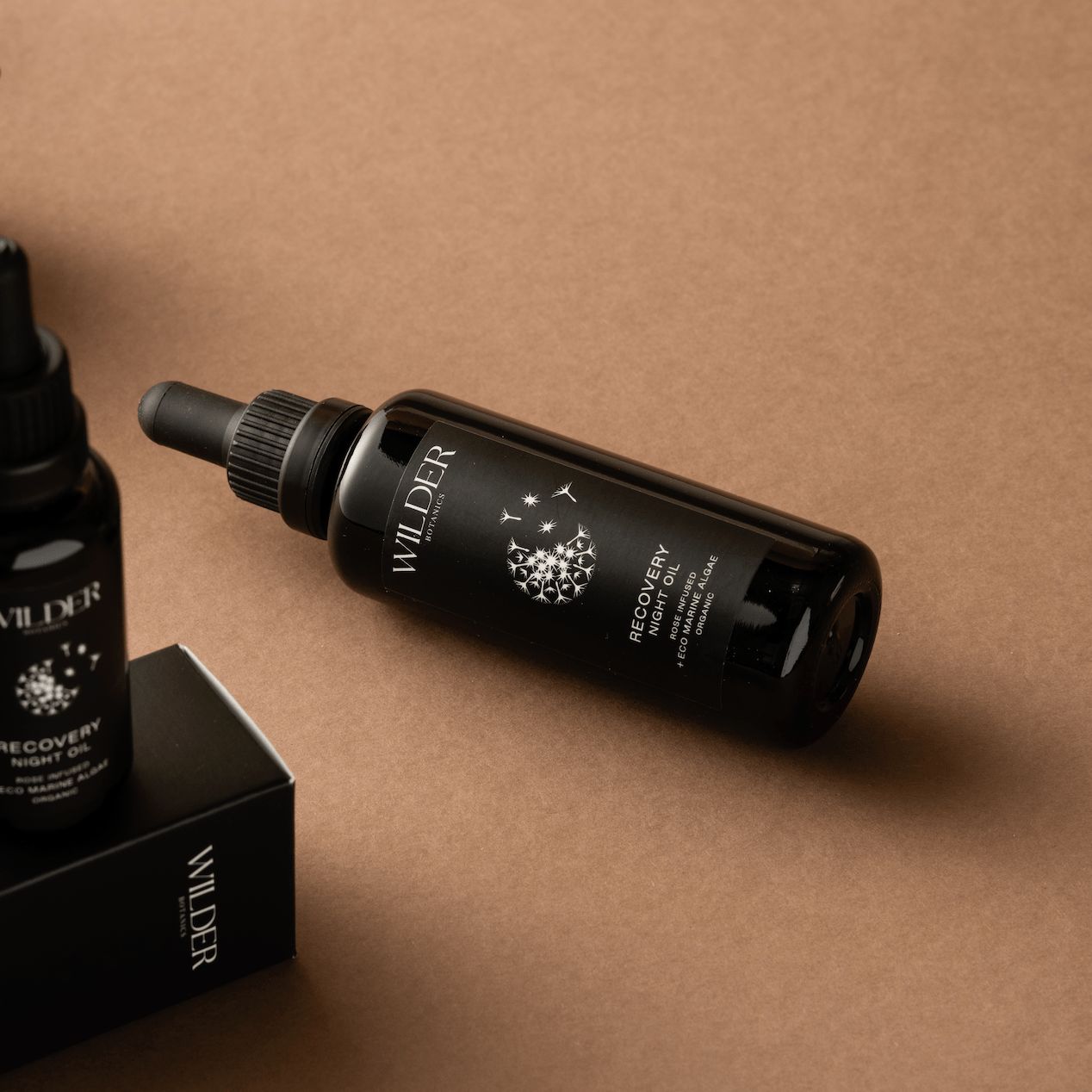 Hydrating recovery oil